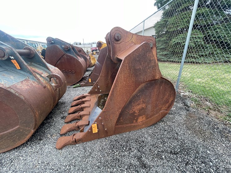 #5004-•-excavator-bucket-image-2