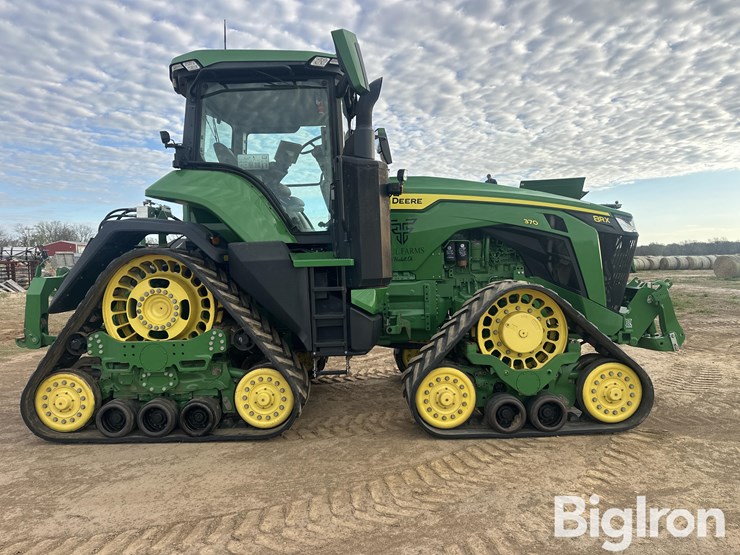2020-john-deere-8rx-370-image-4