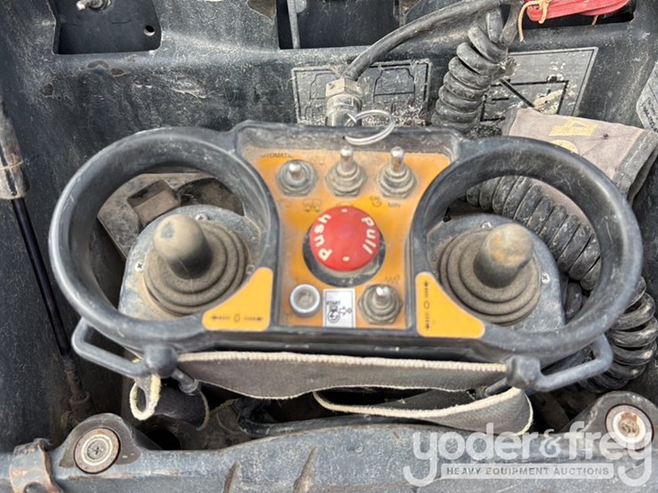 2022-bomag-bmp8500-image-31