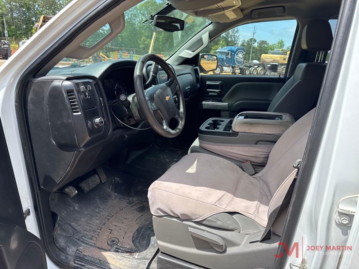 2019-chevrolet-silverado-2500-image-15