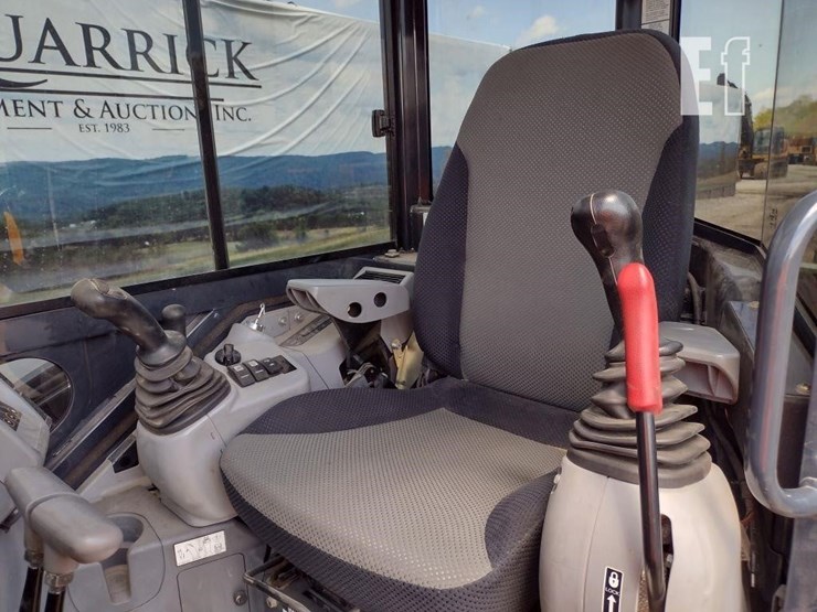 deere-35g-image-10