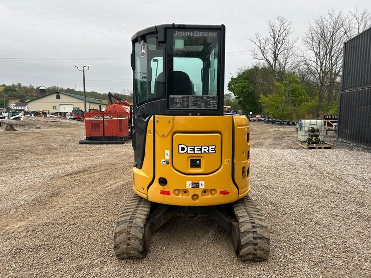 2019-deere-30g-image-3