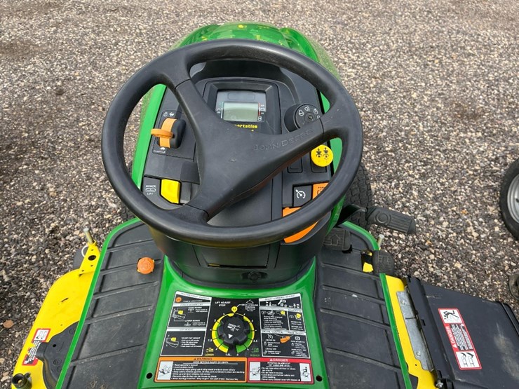 john-deere-x590-image-9