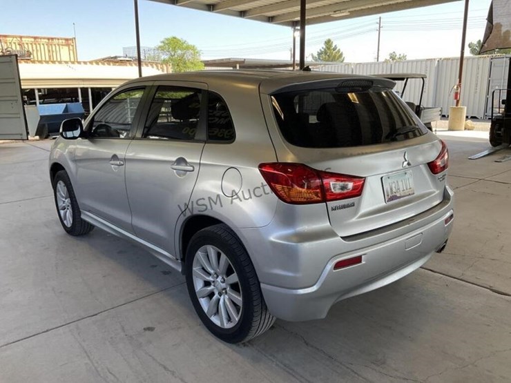 2011-mitsubishi-outlander-image-5
