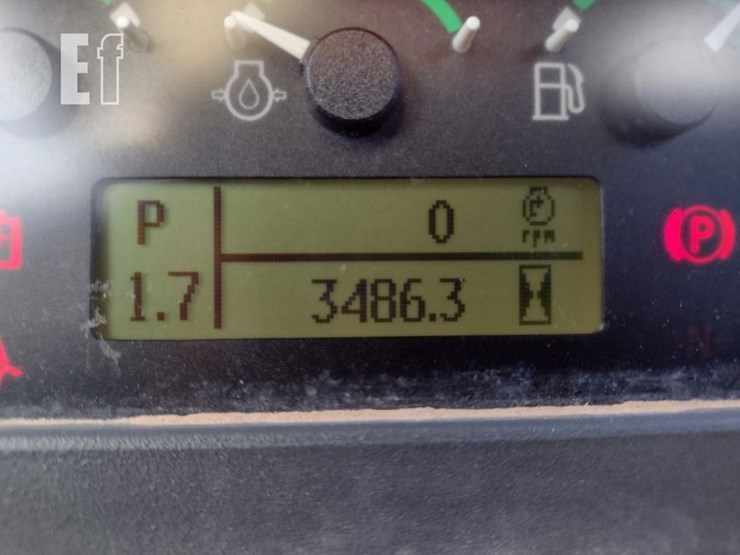 2013-deere-700k-lgp-image-6