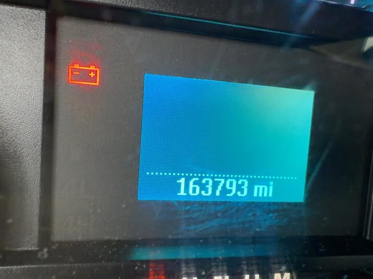 2021-ford-f550-xl-image-26