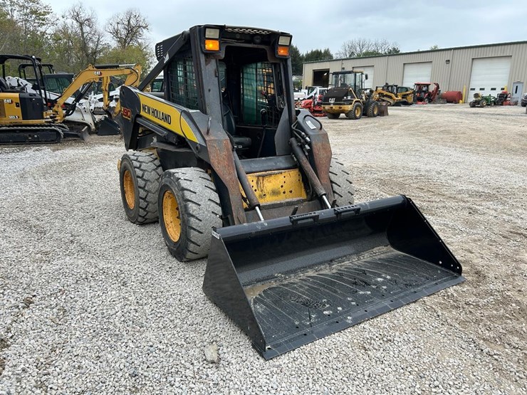 new-holland-l190-image-6