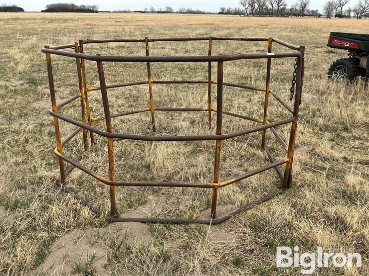 bale-feeder-image-3