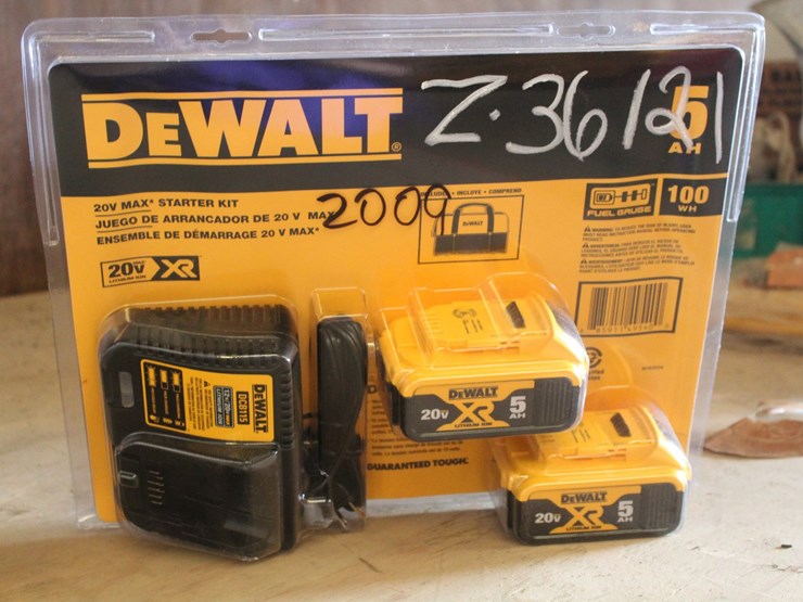 #2009-•-dewalt-20v-max-starter-kit-image-1