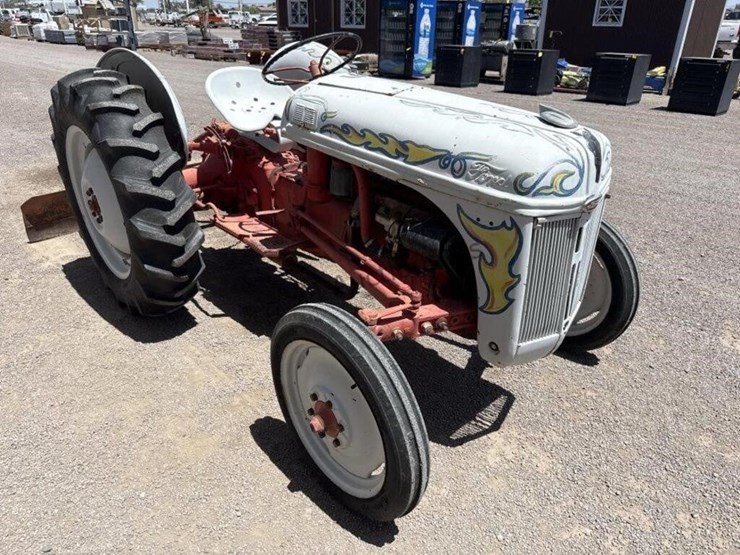 ford-8n-image-4