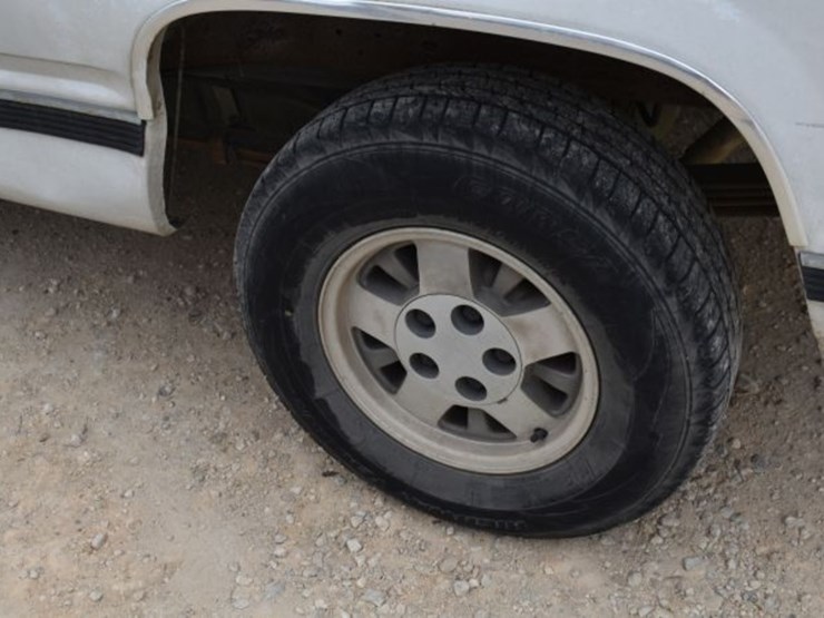 1995-chevrolet-1500-image-8
