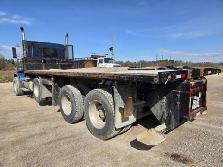 2011-kenworth-t800-image-8