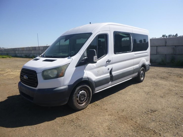 2017-ford-transit-image-2