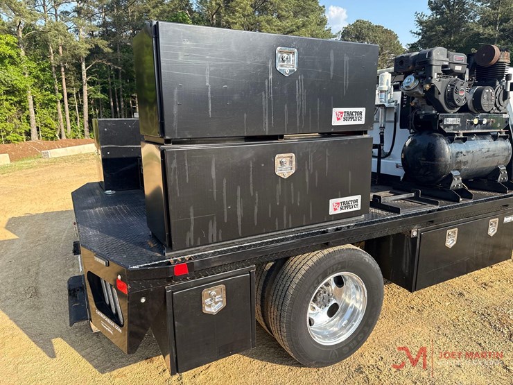 2020-ford-f350-xl-image-12