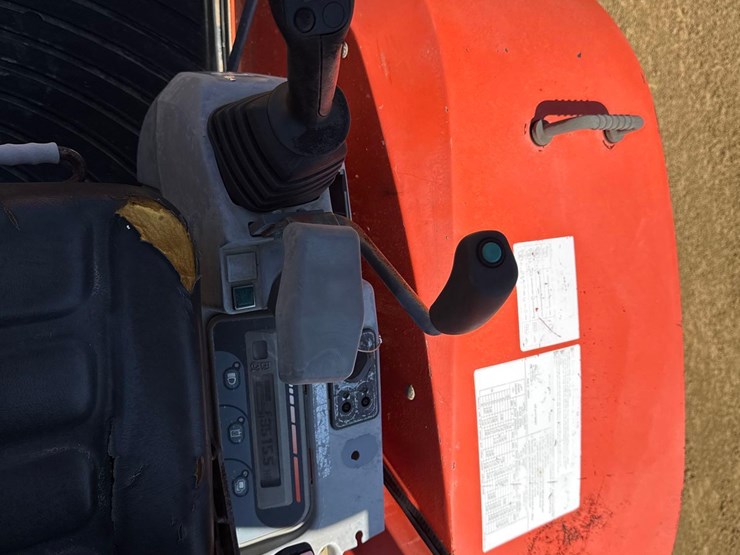 2009-kubota-u45-image-18