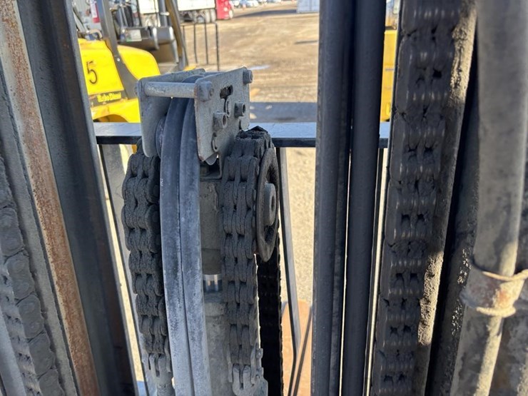 2015-caterpillar-2c6000-image-11