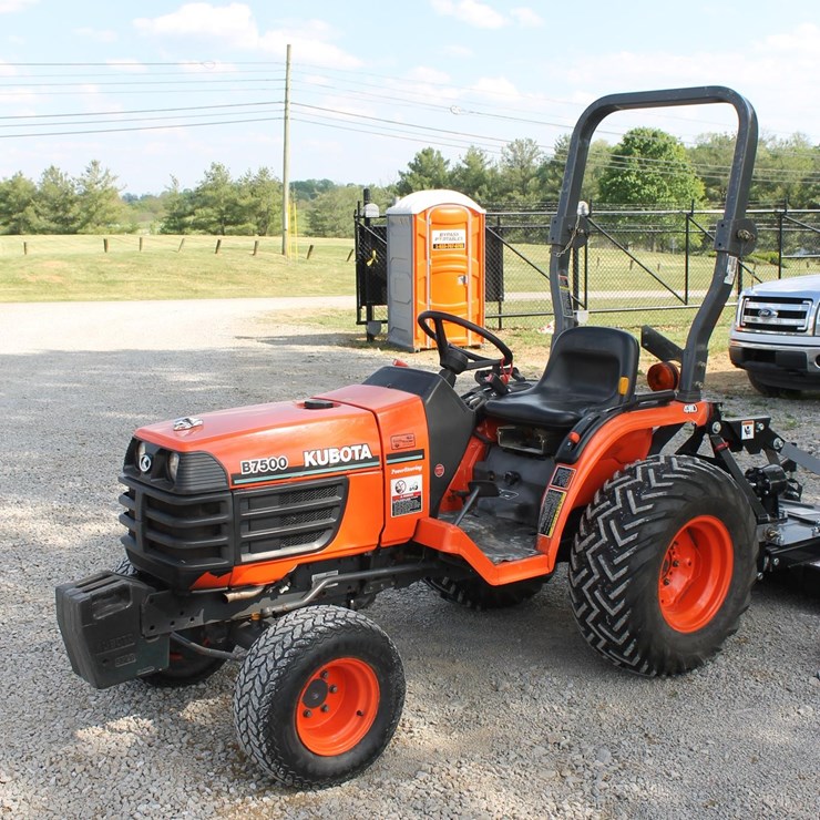 KUBOTA B7500