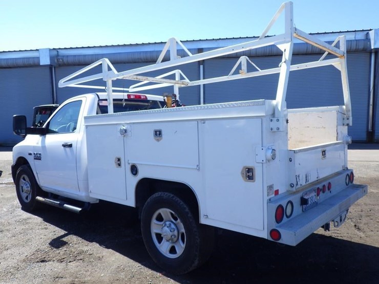 2018-dodge-2500-image-4