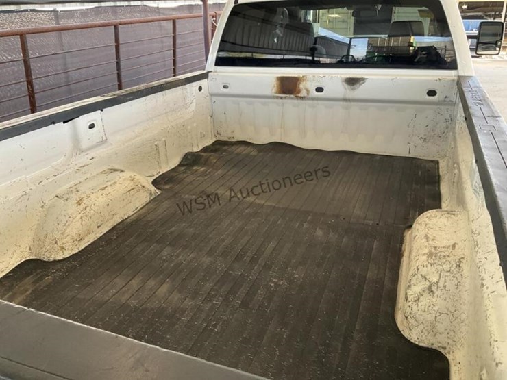 2018-chevrolet-silverado-2500hd-image-9