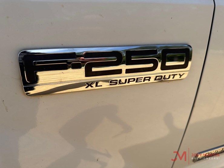 2006-ford-f250-xl-image-6