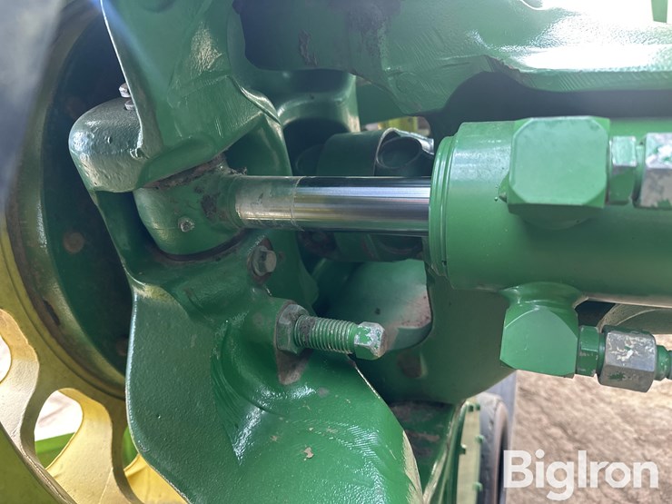 2020-john-deere-8rx-370-image-11