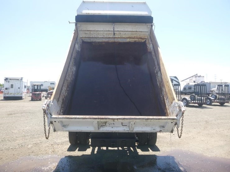 2011-ford-f550-image-8