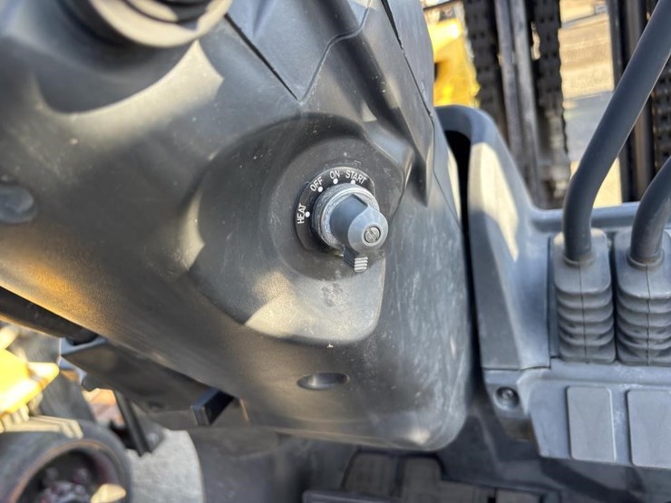 2019-caterpillar-2c6000-image-21
