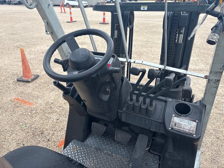 #16261-•-2015-nissan-cf50lp-forklift-image-5