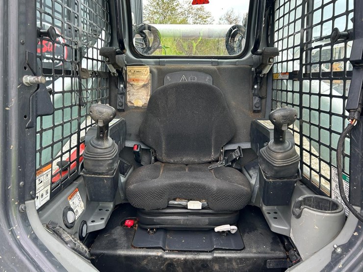 2021-bobcat-t770-image-19