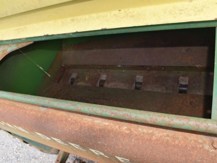 john-deere-8300-image-9
