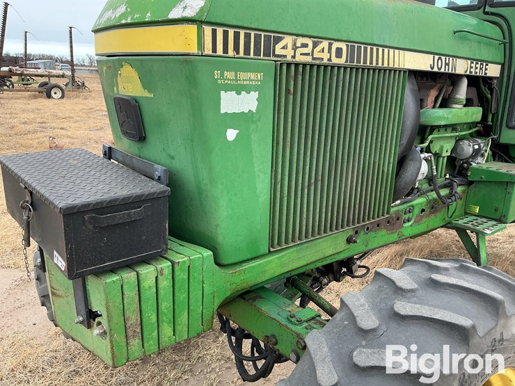1982-john-deere-4240-image-14