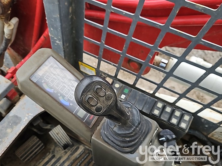 2018-takeuchi-tl8-image-27
