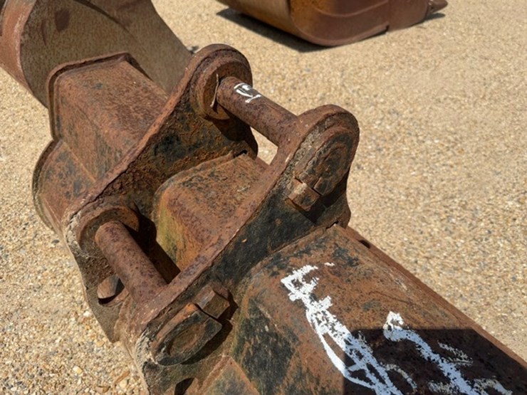 #35851-•-46in-cleanout-bucket-image-6
