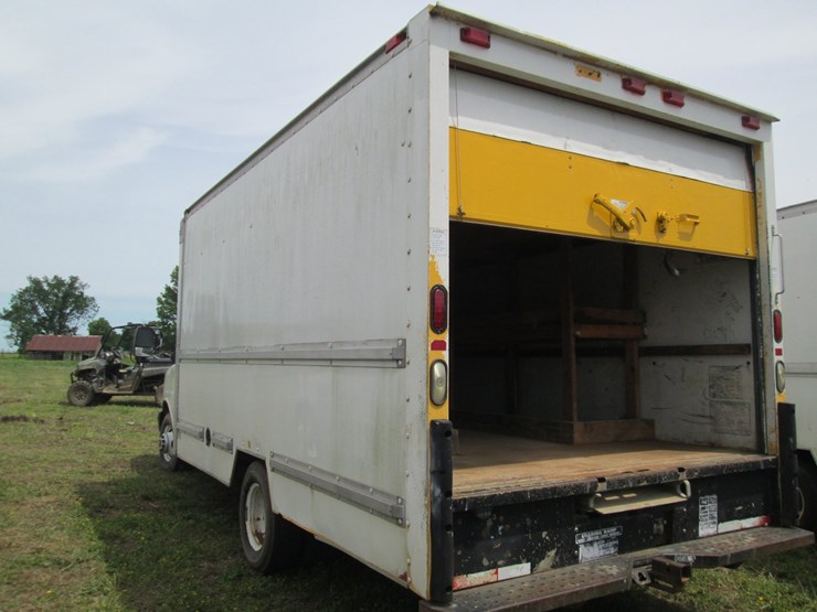 2006-gmc-3500-image-4