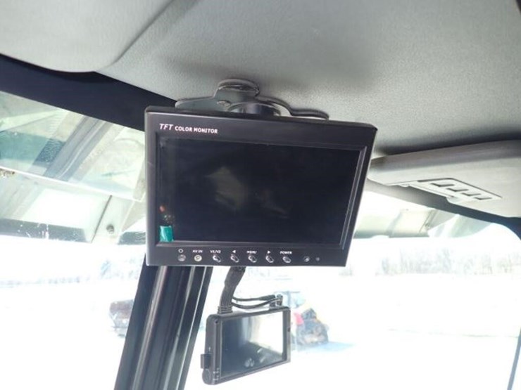 2012-caterpillar-ct660s-image-30