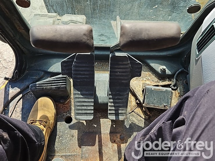2006-komatsu-pc78mr-6-image-29