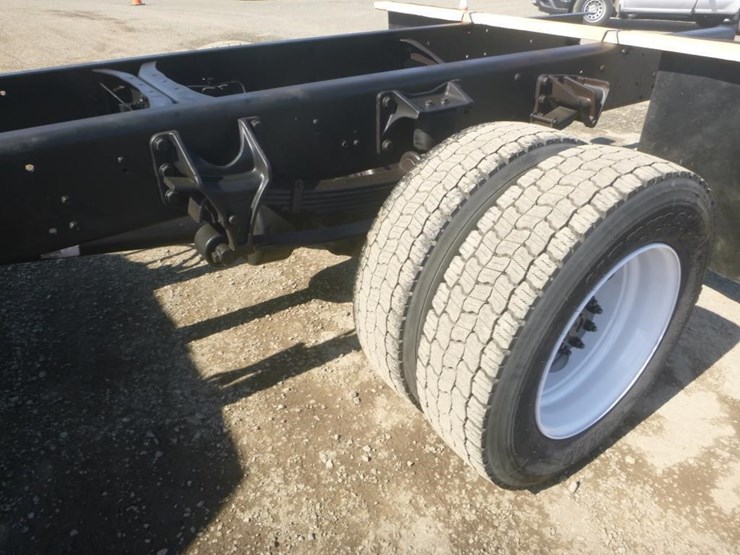 2012-ford-f650-image-21