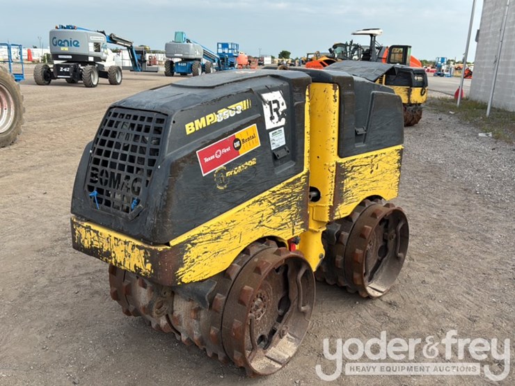 2022-bomag-bmp8500-image-1