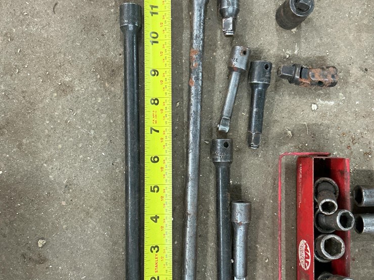3/8"-drive-sockets-&-extensions-image-13