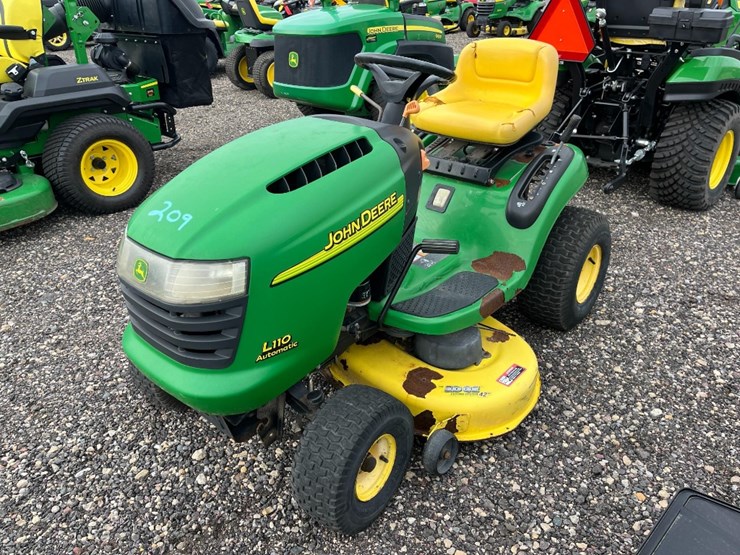 john-deere-l110-image-2