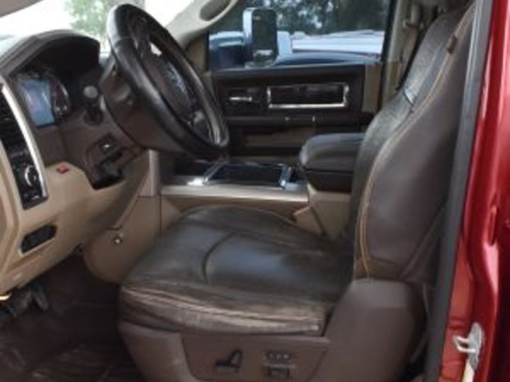 2012-dodge-3500-image-8