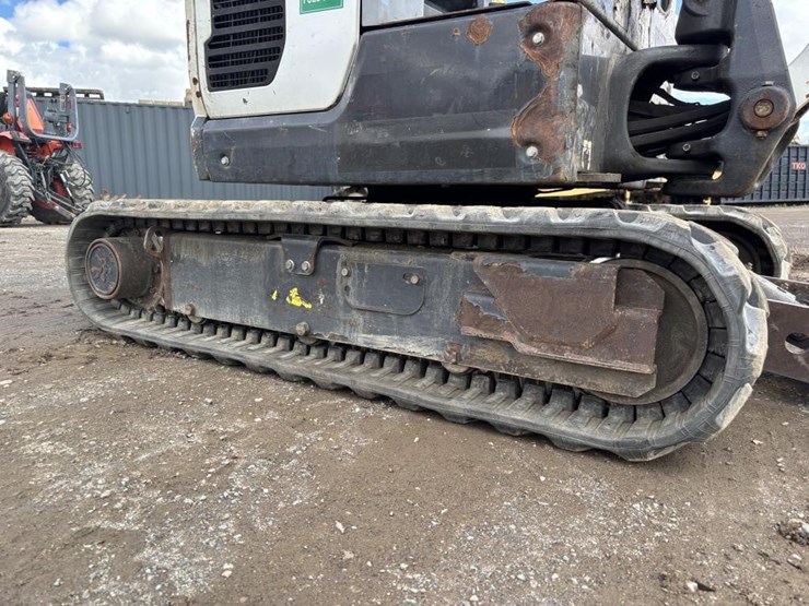 2020-bobcat-e20-image-19