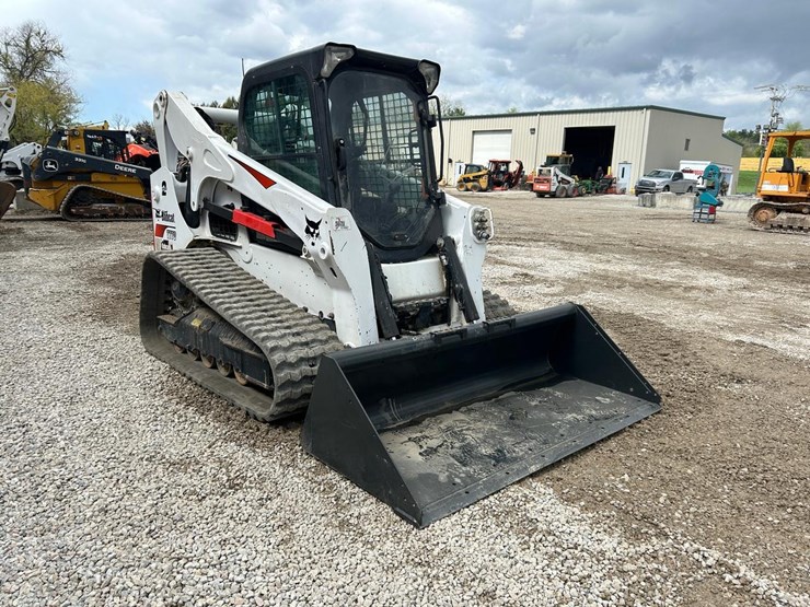2022-bobcat-t770-image-6