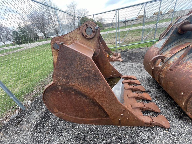#5004-•-excavator-bucket-image-6