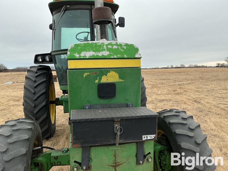 1982-john-deere-4240-image-12