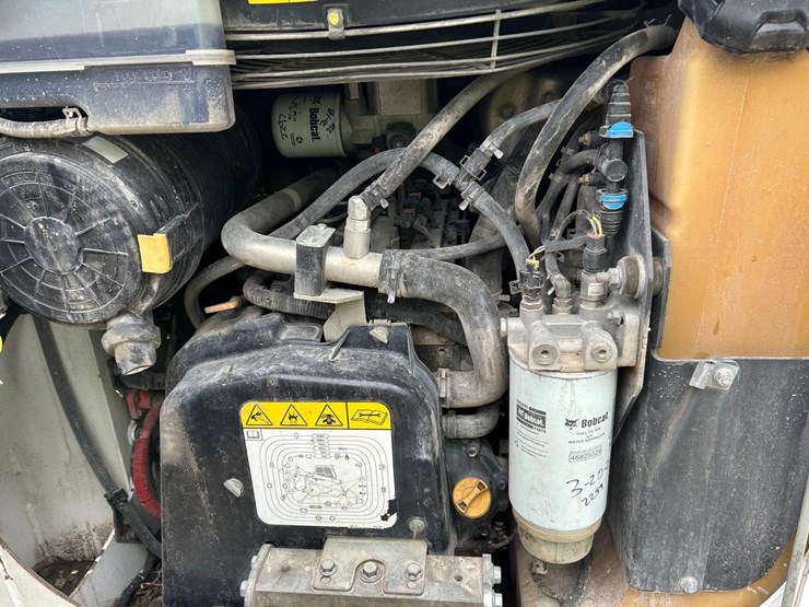 2020-bobcat-t66-image-16