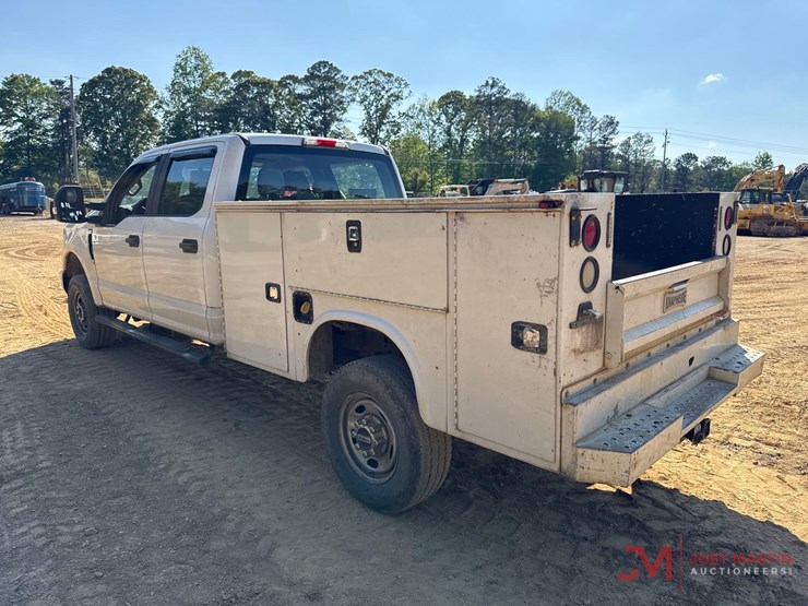 2017-ford-f250-xl-image-3