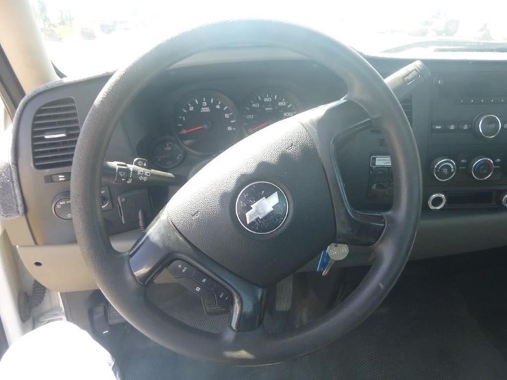 2008-chevrolet-silverado-1500-image-9