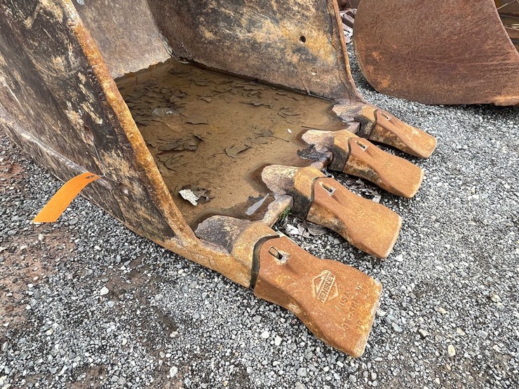 #5025-•-excavator-bucket-image-3