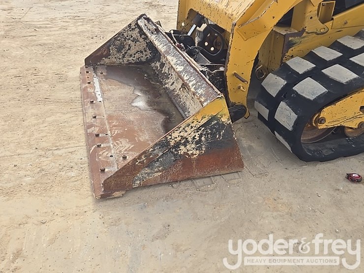 2021-caterpillar-289d3-image-22